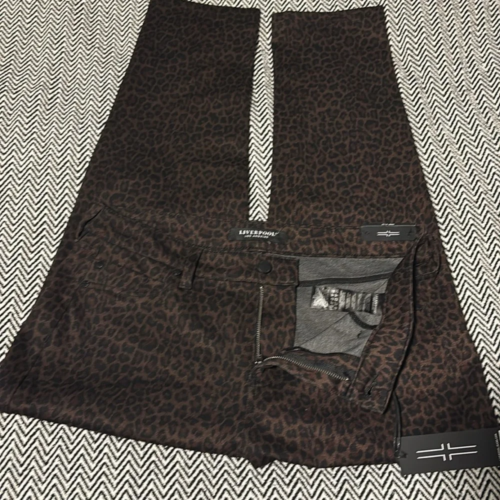 Liverpool Cheetah Print Ponte Pants - Black/Brown - Size 12/31 Petite - NWT - Picture 7 of 12